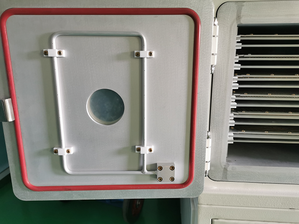 真空型低溫等離子體清洗機(jī)的內(nèi)部氣管選擇-普樂斯等離子表面處理